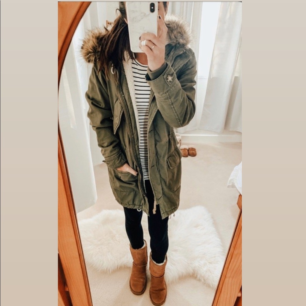 Womens Sherpa-Lined Twill Parka